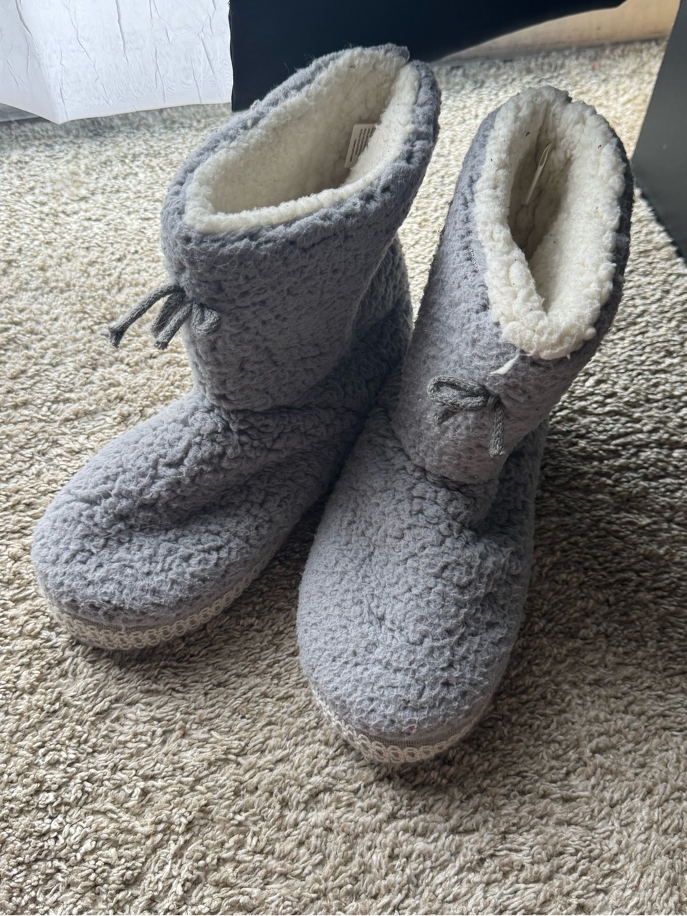 MUK LUKS LUKEES Gray Sherpa Slipper Boots Women’s Medium 7-8